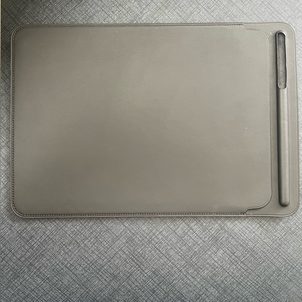 Apple leather sleeve for iPad 10.5 Pro.